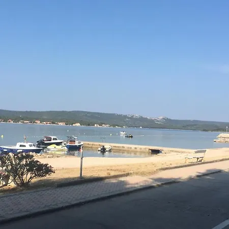 Apartman Nena *